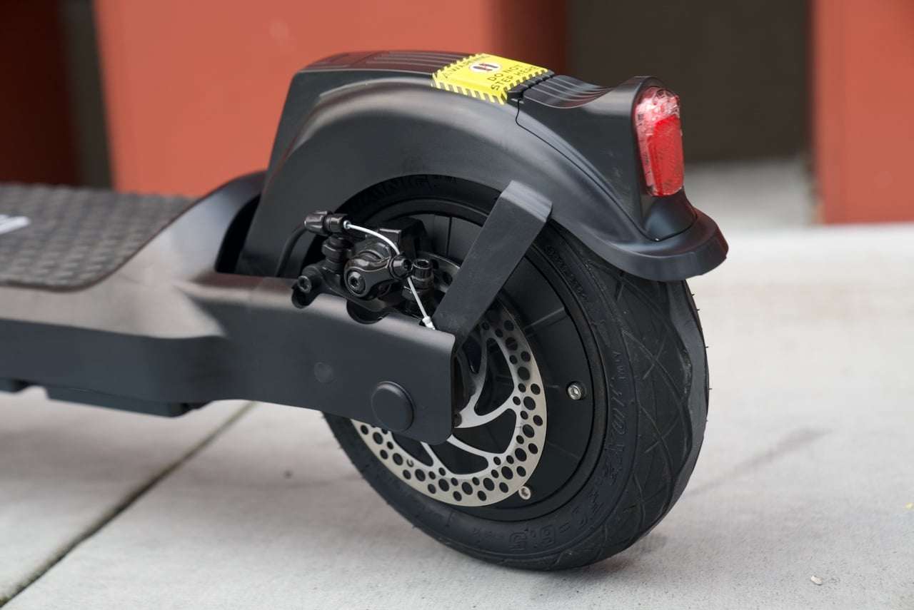 H-1 Pro Series™ Ace R450 Front Tire: The Ultimate in RC Performance