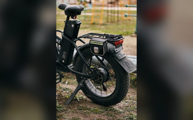 Electric bike rear wheel and battery
