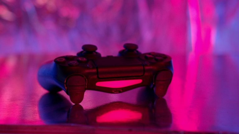 Wireless game controller with neon lighting